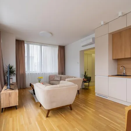 Appartement 1-bedroom Penthouse With Underground Parking *