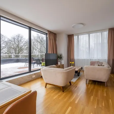 1-bedroom Penthouse With Underground Parking Appartement *
