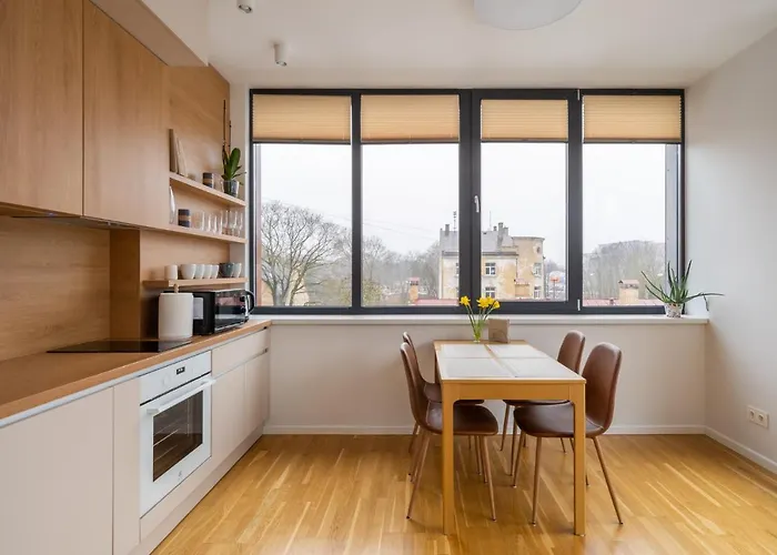 1-bedroom Penthouse With Underground Parking 아파트 리가