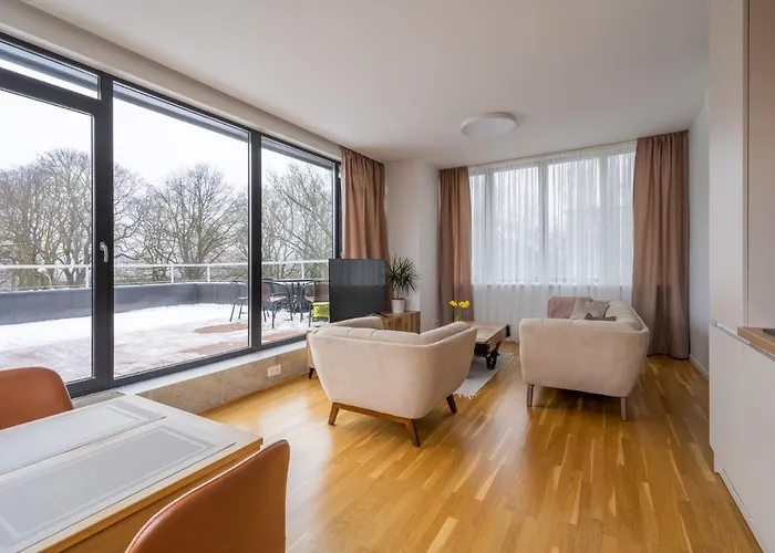 1-bedroom Penthouse With Underground Parking Apartment *