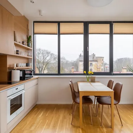 1-bedroom Penthouse With Underground Parking アパート リガ