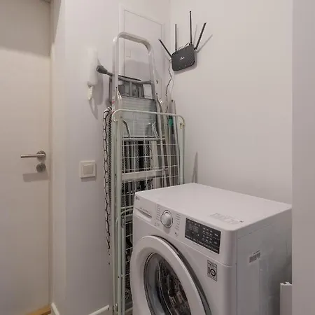 アパート 1-bedroom Penthouse With Underground Parking *